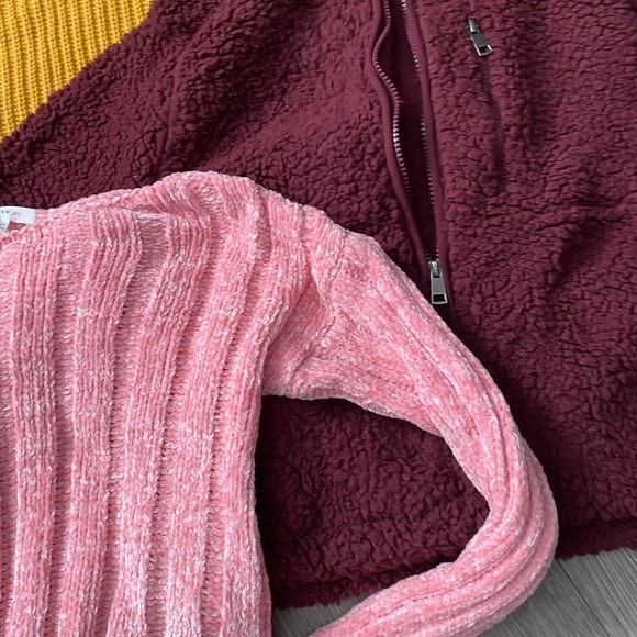 Crewneck pullover jacket tops 3 top sweater bundle - Picture 3 of 7